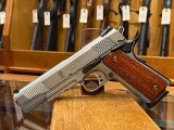 SMITH & WESSON SW1911 .45 ACP - 1 of 3