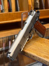 SMITH & WESSON SW1911 .45 ACP - 2 of 3