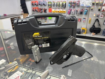 SMITH & WESSON M & P 9 Shield 9MM LUGER (9x19 PARA)