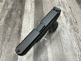 GLOCK 22 GEN 5 40 Smith & Wesson - 3 of 3