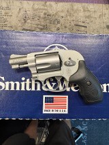 SMITH & WESSON 638 .38 SPL - 2 of 3