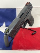 SMITH & WESSON SD40 .40 S&W - 3 of 3