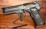 BERETTA 92 F Compact 9MM LUGER (9x19 PARA) - 1 of 3