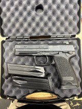 HK USP .45 ACP - 1 of 3