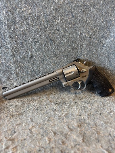 TAURUS 44 .44 MAGNUM