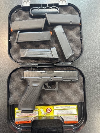 GLOCK 17 GEN 5 9MM LUGER (9X19 PARA)
