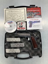LES BAER CUSTOM, INC. Baer Custom .45 ACP - 1 of 3