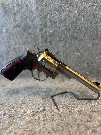 RUGER GP100 .22 LR