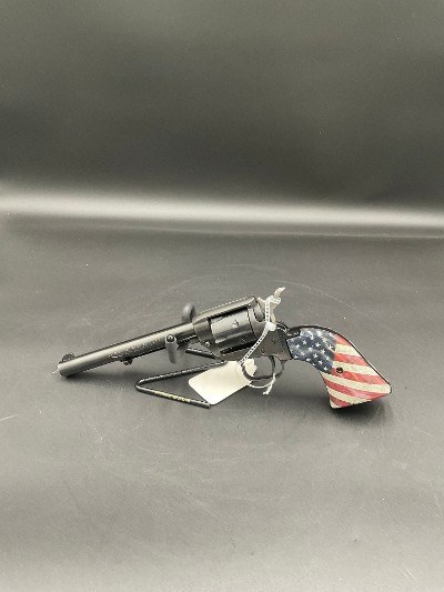 HERITAGE MFG. ROUGH RIDER US FLAG GRIP .22 LR
