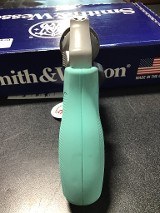 SMITH & WESSON MODEL 642 CT LASERGRIP .38 SPL +P - 3 of 3