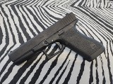 GLOCK G17 GEN 1 9MM LUGER (9x19 PARA) - 2 of 3
