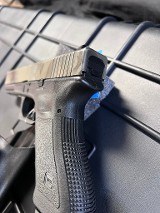 GLOCK G22 GEN 3 .40 S&W - 3 of 3