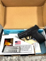 SMITH & WESSON M & P 9 Shield 9MM LUGER (9x19 PARA) - 1 of 2