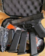 GLOCK 17 GEN 5 9MM LUGER (9X19 PARA) - 1 of 3