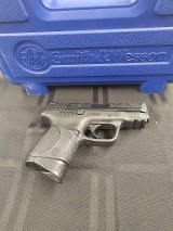 SMITH & WESSON M&P40 COMPACT .40 S&W - 2 of 3