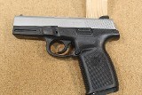 SMITH & WESSON SD40 VE .40 S&W - 1 of 3