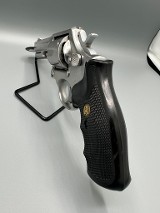 SMITH & WESSON 681 .357 MAG - 2 of 3