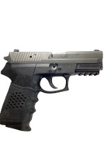 SIG SAUER SP2022 .40 S&W