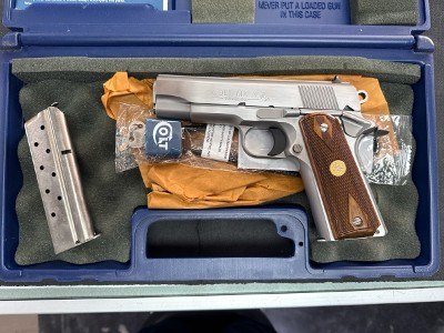 COLT O1O7OE .38 SUPER