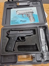 SIG SAUER P229 .357 SIG - 2 of 3