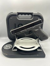 GLOCK 17 GEN 5 9MM LUGER (9x19 PARA) - 2 of 3