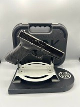 GLOCK 17 GEN 5 9MM LUGER (9x19 PARA) - 1 of 3