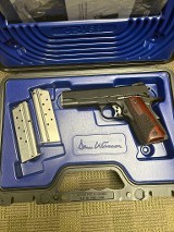 DAN WESSON VIGIL 9MM LUGER (9X19 PARA) - 1 of 3