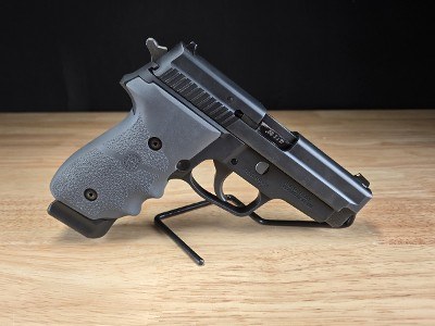 SIG SAUER P229 .40 S&W