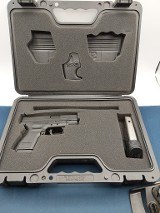 SPRINGFIELD ARMORY XD-40 SUB COMPACT .40 S&W - 1 of 3