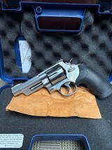 SMITH & WESSON 629 4" .44 MAGNUM - 1 of 3