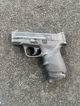 SMITH & WESSON M&P 40 SHIELD 40 Smith & Wesson - 1 of 2