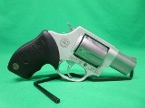 TAURUS 85 Ultra-Lite .38 SPL - 2 of 3