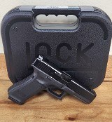 GLOCK 17 GEN 5 9MM LUGER (9x19 PARA) - 2 of 3
