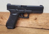 GLOCK 17 GEN 5 9MM LUGER (9x19 PARA) - 1 of 3