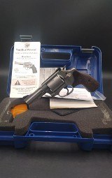 SMITH & WESSON 60-15 Pro Series .357 MAG - 1 of 3