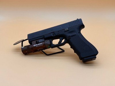GLOCK G17 GEN 4 9MM LUGER (9x19 PARA)