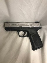 SMITH & WESSON SD 9 VE 9MM LUGER (9x19 PARA) - 1 of 3