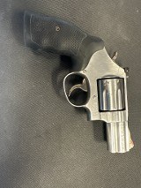 SMITH & WESSON 686 PLUS .357 MAG - 2 of 3
