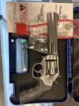 SMITH & WESSON 617 .22 LR - 3 of 3