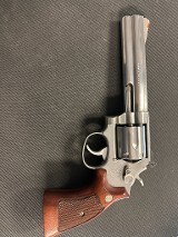 SMITH & WESSON 686-1 .357 MAG - 1 of 3