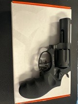 TAURUS 856 .38 SPL - 1 of 3