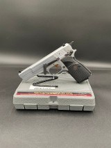 BROWNING HI POWER 9MM LUGER (9x19 PARA)