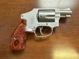SMITH & WESSON 642 LADYSMITH .38 SPL +P - 2 of 3