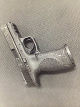 SMITH & WESSON M&P40 .40 S&W
