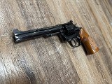 SMITH & WESSON model 15-3 .38 SPL - 2 of 3