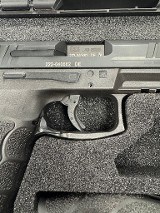 HECKLER & KOCH VP40 .40 S&W - 3 of 3