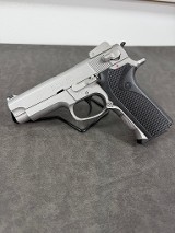 SMITH & WESSON 4006 .40 S&W - 1 of 3