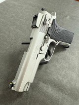 SMITH & WESSON 4006 .40 S&W - 2 of 3
