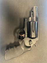 SMITH & WESSON GOVERNOR .45 LC/.410 GA - 1 of 3