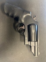 SMITH & WESSON GOVERNOR .45 LC/.410 GA - 2 of 3